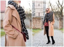 Fasten a skinny belt over the scarf at the waist. Max Mara Camel Wrap Coat Black And White Plaid Scarf Classic Camel Coat Outfit Max Mara Manuela Camel Coat Outfit Meagan S Moda