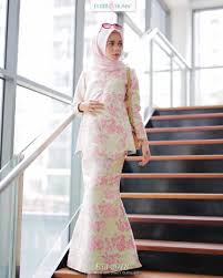 Kami sarankan pilihlah feysen baju kurung moden terkini yang bisa selaras dengan warna kulit anda. Fesyen Baju Maternity 2018 Mybaju Blog