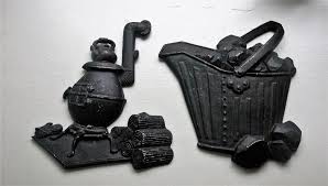 Vintage Sexton Cast Iron Wall Hangings 1960 S Wall Etsy Iron Wall Wall Hanging Wood Stove