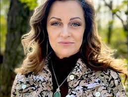 Lori Baucom (@loribaucom.thewellforwomen) • Instagram photos and videos