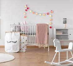 Découvrez nos guirlandes et objets lumineux en promotion avec des nouveautés toute l'année et dans tous les magasins but. La Case De Cousin Paul Guirlande Lumineuse Led Et Boules Colorees