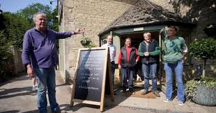 Jeremy Clarkson slammed by fans for controversial pub change | Oxford Mail