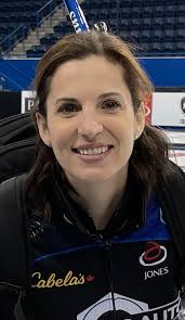 Lisa Weagle's Instagram, Twitter & Facebook