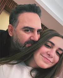 الفنان وائل جسار يرسل تحياته للجمهور من الساحل الشمالي في مصر صباح اليوم Ø¸Ù‡ÙˆØ± Ù†Ø§Ø¯Ø± Ù„Ø§Ø¨Ù†Ø© ÙˆØ§Ø¦Ù„ Ø¬Ø³Ø§Ø± Ø§Ù„Ø´Ø§Ø¨Ø© Ù‡Ù„ ØªØ´Ø¨Ù‡Ù‡ Ù„Ù‡Ù„ÙˆØ¨Ù‡