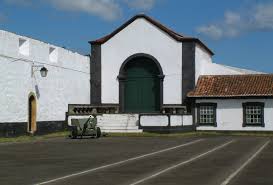 Filha de religioso tintureiro da toscana, de vinte e quatro filhos a caçula, aos 7 anos consagrou sua virgindade a cristo e aos 15 entrou para a ordem terceira dos dominicanos. File Igreja De Santa Catarina De Sena Angra Do Heroismo Png Wikimedia Commons