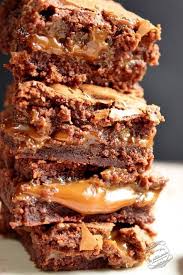 Voici Une Recette Ultra Gourmande Avec Laquelle On Prend Des Kilos Rien Qu A Regarder Les Photos Mais Qu Chocolate Dessert Recipes Caramel Desserts Desserts