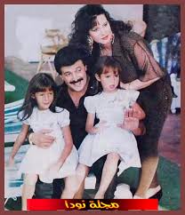 ظهرت الفنانة دنيا سمير غانم، أمس، لأول مرة عبر كاميرات التلفزيون، بعد وفاة والدها الفنان الكوميدي سمير غانم، الشهر الماضي، من خلال رسالة مصورة لها عرضت في حفل افتتاح الدورة الخامسة لمهرجان أسوان السينمائي الدولي. Ø³Ù…ÙŠØ± ØºØ§Ù†Ù… Ø§Ù„Ø¹Ù…Ø± Ø¯ÙŠØ§Ù†ØªÙ‡ Ø²ÙˆØ¬ØªÙ‡ ÙˆÙ…Ø¹Ù„ÙˆÙ…Ø§Øª ÙƒØ§Ù…Ù„Ø© Ø¹Ù† ÙˆÙØ§ØªÙ‡ Ù†ÙˆØ¯Ø§