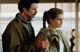 Sie hat sich noch in derselben nacht von ihm getrennt. Der Feind In Meinem Bett Dvd Oder Blu Ray Leihen Videobuster De