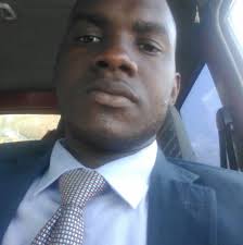 La Nageuse Haïtienne, Emilie Grand-Pierre, a reçu sa première médaille d'or  🥇 aux Jeux Olympiques Tokyo 2020 ce dimanche en remportant la série Numéro  1 de Natation 100 mètres/ Brasse.