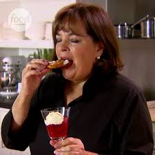 Oui to French desserts, non to extra effort! Ina’s Cinnamon Elephant Ears  keep it simple with store-bought puff pastry 🥐🇫🇷  #BarefootContessaBackToBasics