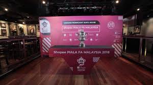 Sebanyak 16 pasukan yang akan menyertai piala malaysia 2018 dengan 11 pasukan adalah daripada liga super dan 5 pasukan adalah daripada 100plus liga premier. Derby Indonesia Di Perempat Final Piala Fa Malaysia Achmad Jufriyanto Akan Meladeni Evan Dimas Dan Ilham Udin Armaiyn Football Tribe Indonesia