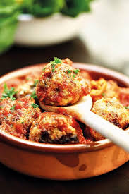 Frikkadelle In Tamatiesous African Food African Cooking South African Recipes