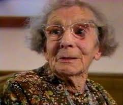 Tanysgrifio £10 i Tafod Elái TafodElai.cymru Cynlluniau ar gyfer y Miwni  Arwyddion Newydd Newyddion am Gymru Angen Gweithre