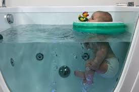 De Baby Spa Blog Het Verschil Tussen Thuis In Bad Gaan En Een Bezoek Aan De Baby Spa