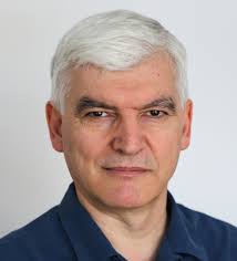 Joint Optimization of Bandwidth for Provider and Delay for User in Software  Defined Data Centers