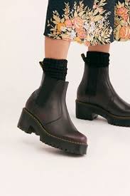 Dr Martens Rometty Chelsea Boots In 2021 Chelsea Boots Boots Chelsea Boots Outfit