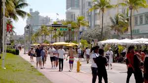Read today's latest updates on florida news, including miami dade, the keys and broward. Spring Break 2021 100 Arrested As Crowds Hit Miami Beach Despite The Pandemic Cnn
