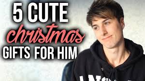 Want to find the hottest gifts to give this season? 5 Cute Christmas Presents To Get Your Crush Youtube