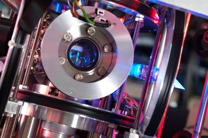 Two atomic clocks have been quantum entangled for the first time | New Scientist