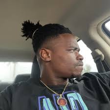 Lacie Hammond's Instagram, Twitter & Facebook