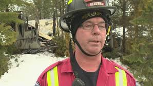 1 person dead, 3 firefighters injured in Kelowna blaze
