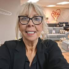 🚨 We're Hiring! 🚨 We have great opportunities for the right candidate…..  Nick Scali is a phenomenal Brand and product new to the U.K. Our product is  totally different to what the