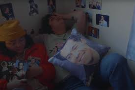 Bachelor Declare Their Love For Harry Styles With The New Video For Back Of My Hand Dork