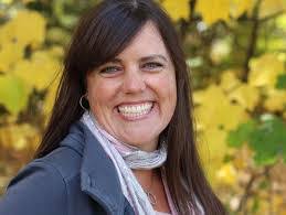 Erin Gladden's Instagram, Twitter & Facebook