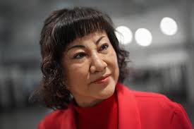 No serious injury to Arizona bobcat hit by car, trapped in vehicle grille