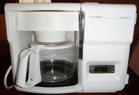 I could go on about its water reservoir and brew basket, but i guess the main advantage of this black and decker is its ability to be a space saver, giving you sp. Black And Decker Spacemaker Coffee Maker White Odc325 143297086