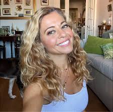 Acordaram felizes e com o dever cumprido?! Bjs 😽