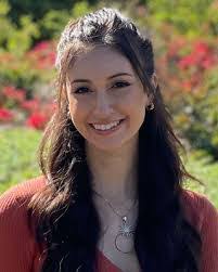 Kendall Raymond's Instagram, Twitter & Facebook