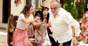 Karadag family and sirhan family have been close to each other over centuries. Benim Adim Melek 38 Bolum Bu Aksam Trt 1 De Benim Adim Melek Oyunculari Kim Ve Konusu Ne Benim Adim Melek Nerede Cekiliyor Televizyon Haberleri