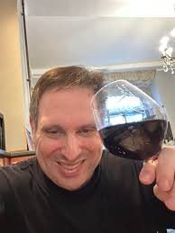 Walked by Nargila Grill. Seems to be kosher again. Supervision sign