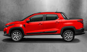Por isso, a picape teve o teto modificado para acomodar melhor as pessoas no banco de trás, que leva três pessoas. Nova Fiat Strada 2021 Versoes E Equipamentos Revista Carro