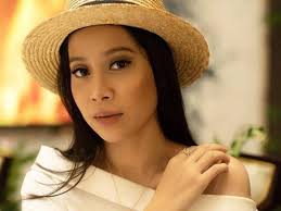 Farah nabilah saipuddin panggilan popular : Jangan Sentuh Keluarga Saya Farah Nabila