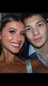 A responder a @mariadoswalton@Maria Clara TÔ AMANDO AS FOTOS😍😭 É ótimo  ver o Jaden feliz, meninas que estão perguntando se é namorada dele, eu  realmente não sei confirmar se é. Mas o importante é ...