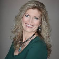 Heather Burnham's Instagram, Twitter & Facebook