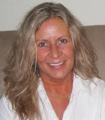 Ruth Knoll's Instagram, Twitter & Facebook