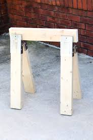 They can be built in just an hour or so and is a great project for the beginner. Easy Diy Sawhorse