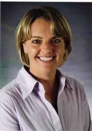 Lisa Kemps's Instagram, Twitter & Facebook