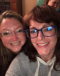 Jill Renshaw's Instagram, Twitter & Facebook