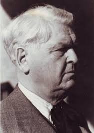 At age of 20 decide to quit law studies and to live from writing. Mihail Sadoveanu 55 De Ani De La Moartea Sa Europa Fm