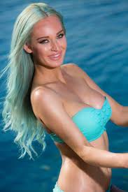 Season 1 of love island gifted us with italian stallions, john and tony alberti — though they didn't last very long in the villa. Love Island S Daisy All You Need To Know