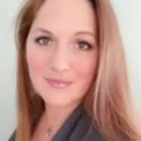 Samantha Washburn's Instagram, Twitter & Facebook