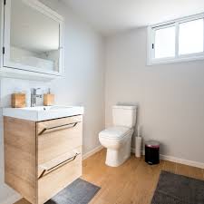 Kamar mandi memang merupakan kebutuhan tak terelakkan dalam sebuah rumah minimalis. Model Dan Ide Desain Kamar Mandi Minimalis Ukuran 2x2 Terbaru 2021 Ndekorrumah