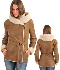 Nous utilisons des cookies et des outils similaires pour faciliter vos achats, fournir nos services, pour comprendre comment les clients utilisent nos services afin de pouvoir apporter des améliorations, et pour présenter des publicités, y compris des publicités basées sur les centres d'intérêt. Guide Des Manteaux Femme Hiver 2020 40 Manteaux Femme