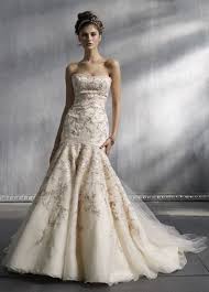 Say Yes To The Dress I Absolutely Love This Dress Lazaro Wedding Dress Wedding Dresses Sample Wedding Gowns