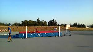 Since ancient times, competitors have introduced increasingly effective techniques to arrive at the current form, in which athletes run toward. Christian A 1 43 Nel Salto In Alto Youtube