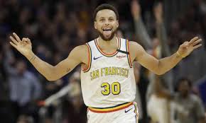 Not only does miller block the shot, he messes up curry's release and form. Warriors Stephen Curry Scores 23 In Long Awaited Return From Broken Hand Stephen Curry The Guardian